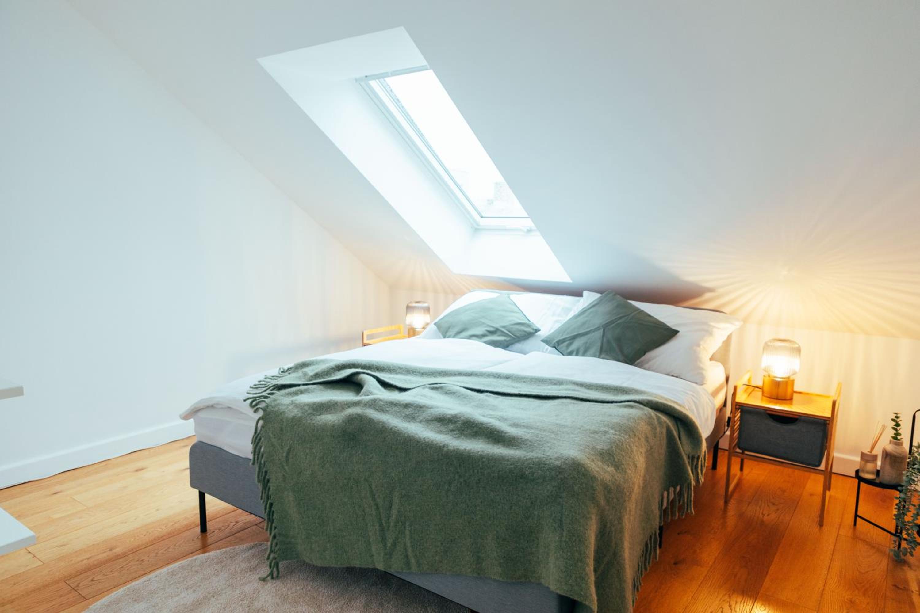 Large Apartments - Great for Groups - with Balcony or Terrace