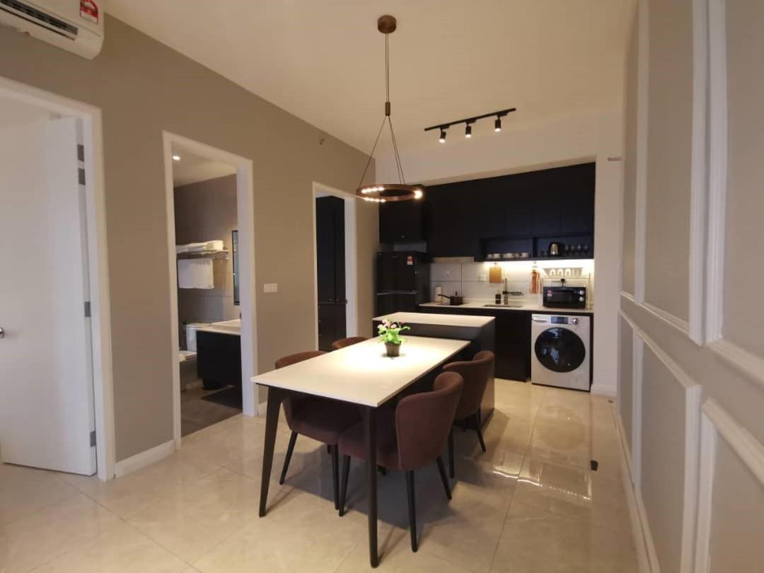 Bukit Bintang Axon Residences 3R2B 3Queens Beds