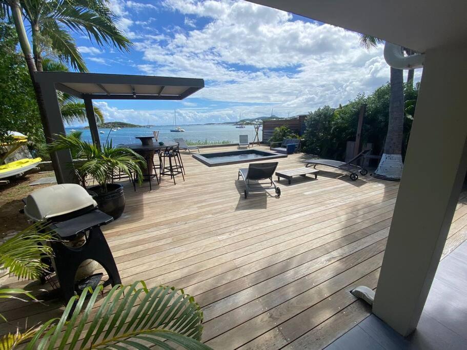 AquaZen... 3 bedrooms, pool, private sea access view 4