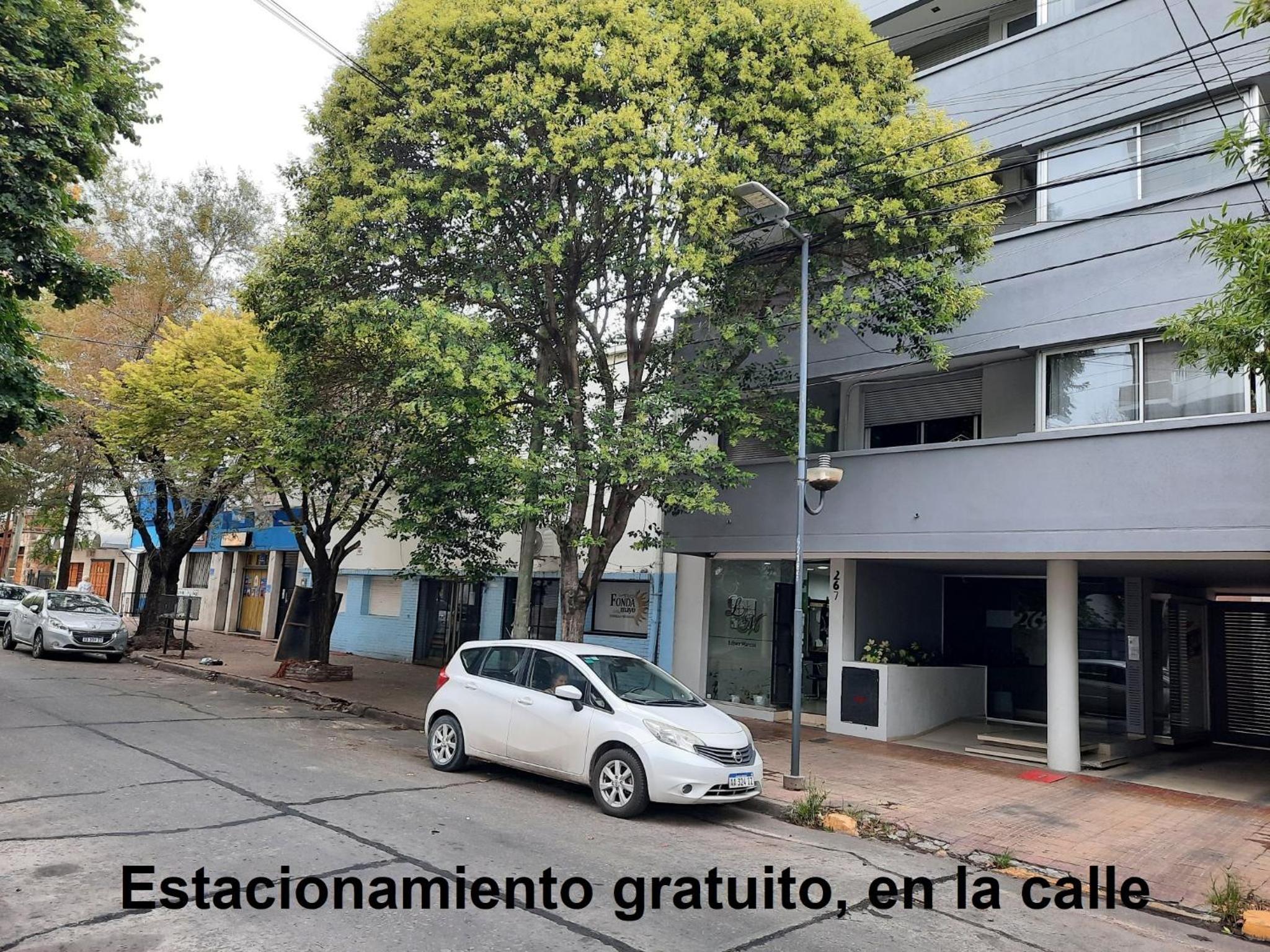 DEPARTAMENTO a PASOS del CENTRO, BARRIO NORTE, 4 PERSONAS