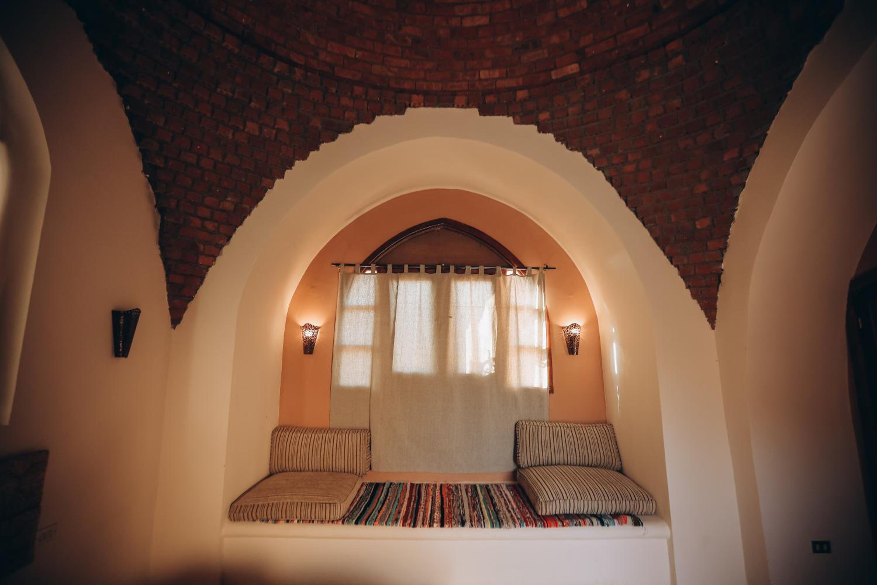 Tzila Bahariya