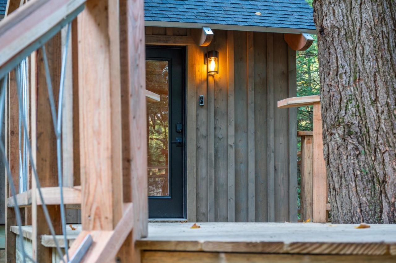 Peaceful Pines Treehouse - Property Image 4