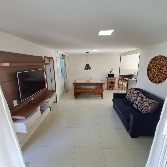 Mar, Piscina, Diversão: Sua Casa de Praia - Meaipe