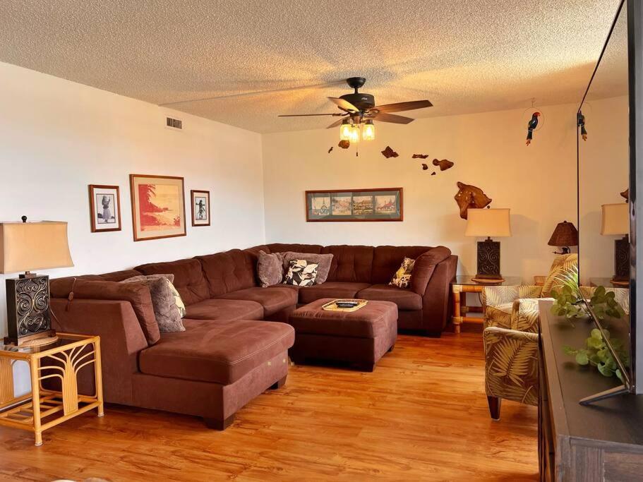 White Sands Villa Beach Condo #322-Top Floor VIEWS view 5