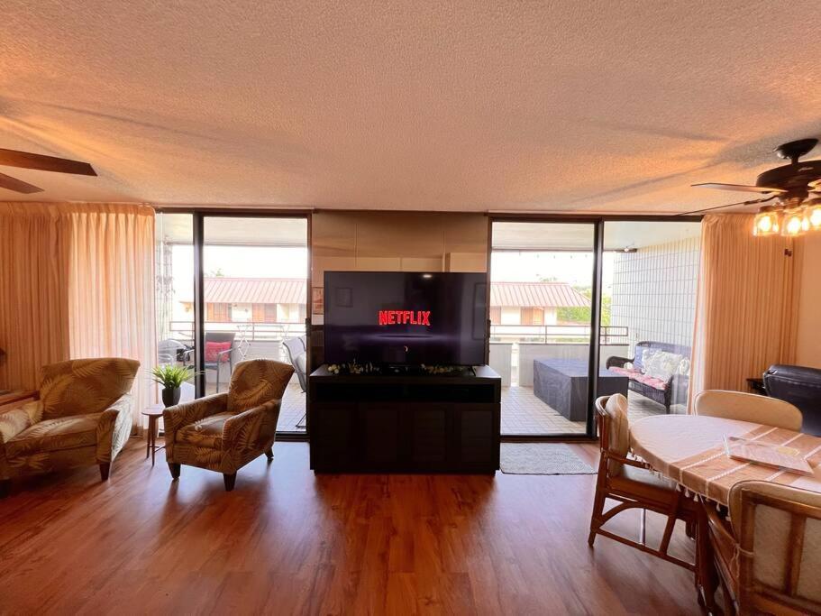White Sands Villa Beach Condo #322-Top Floor VIEWS view 4