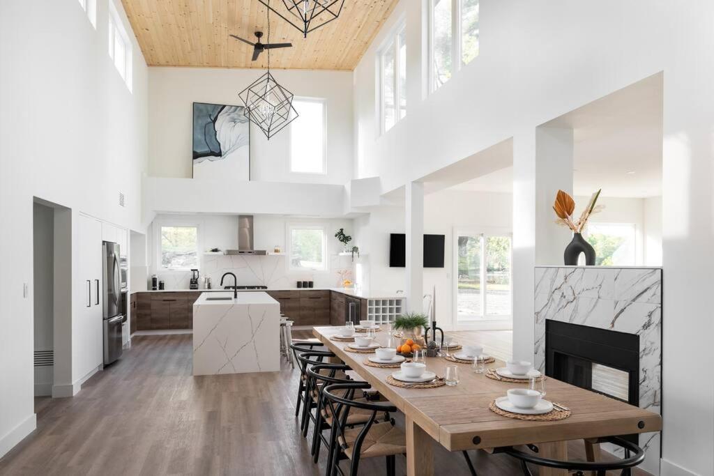 Oastler Lake House