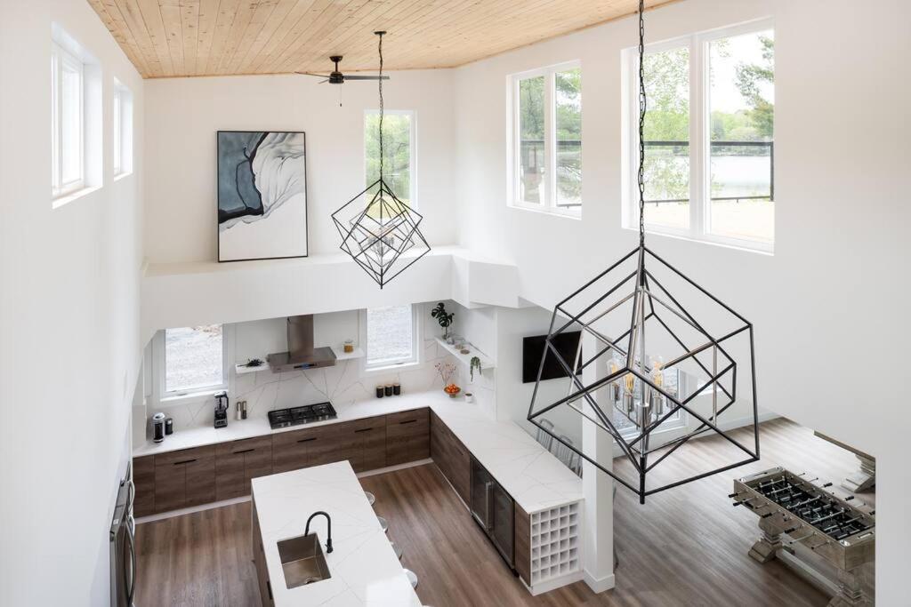 Oastler Lake House