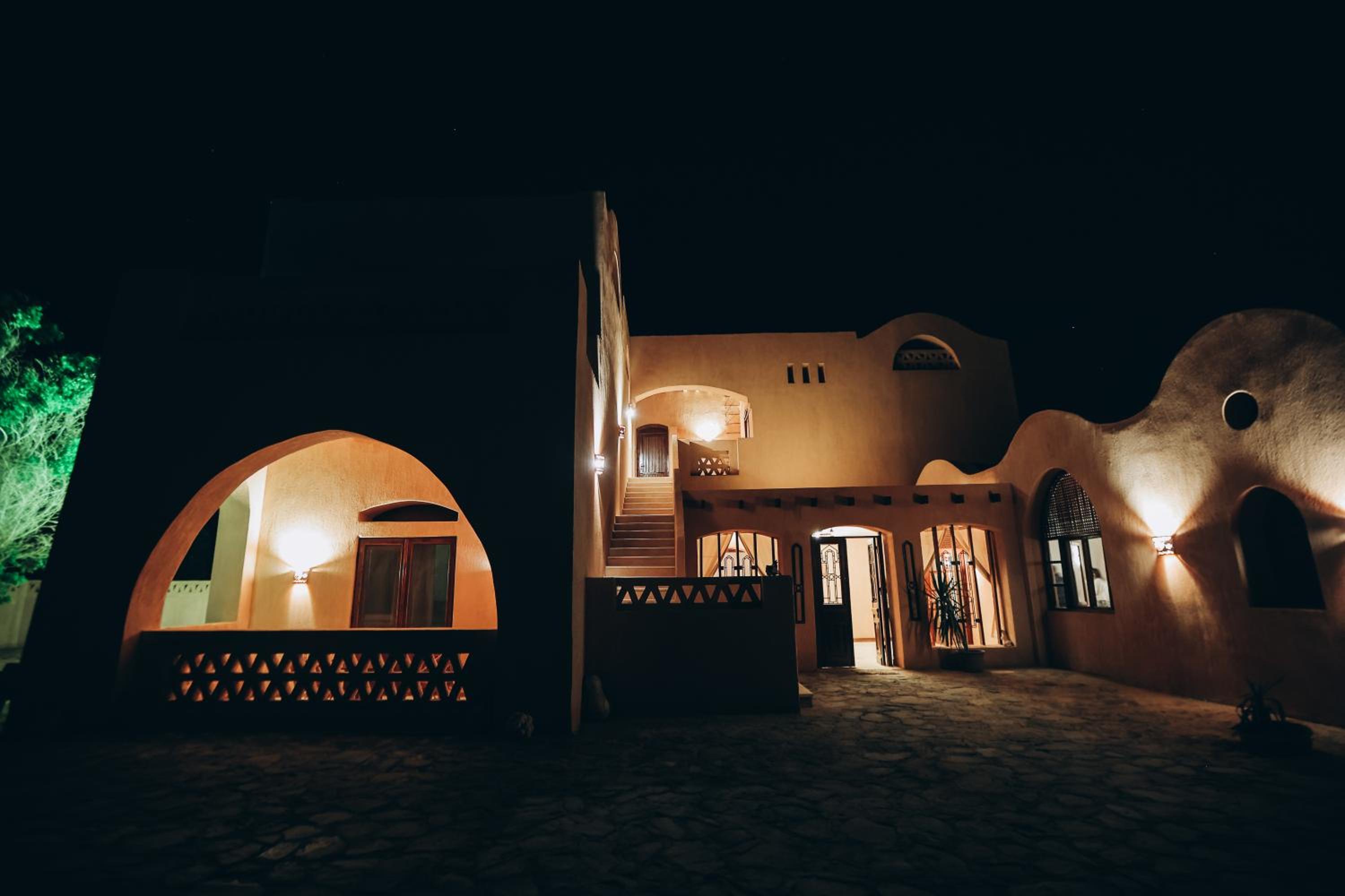 Tzila Bahariya