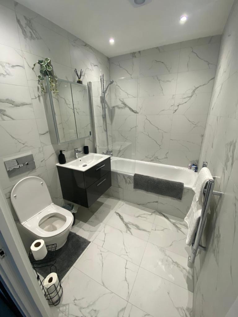 Hemel Apartments- Tranquil Haven view 3