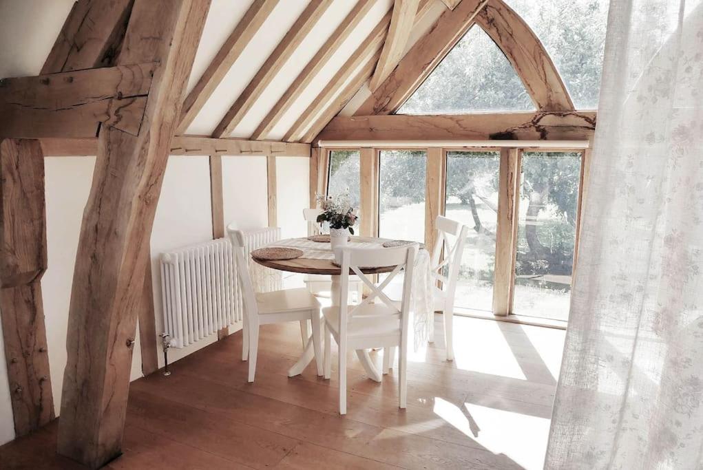 Acorn Barn