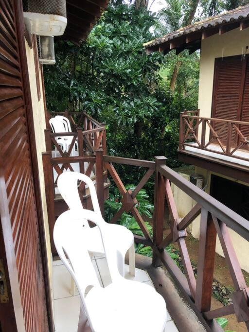 N12 Casa 3 dormitórios em condominio frente a praia