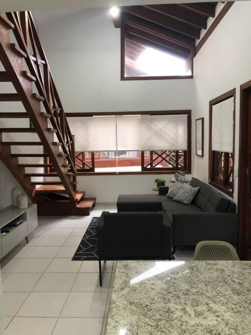 N12 Casa 3 dormitórios em condominio frente a praia