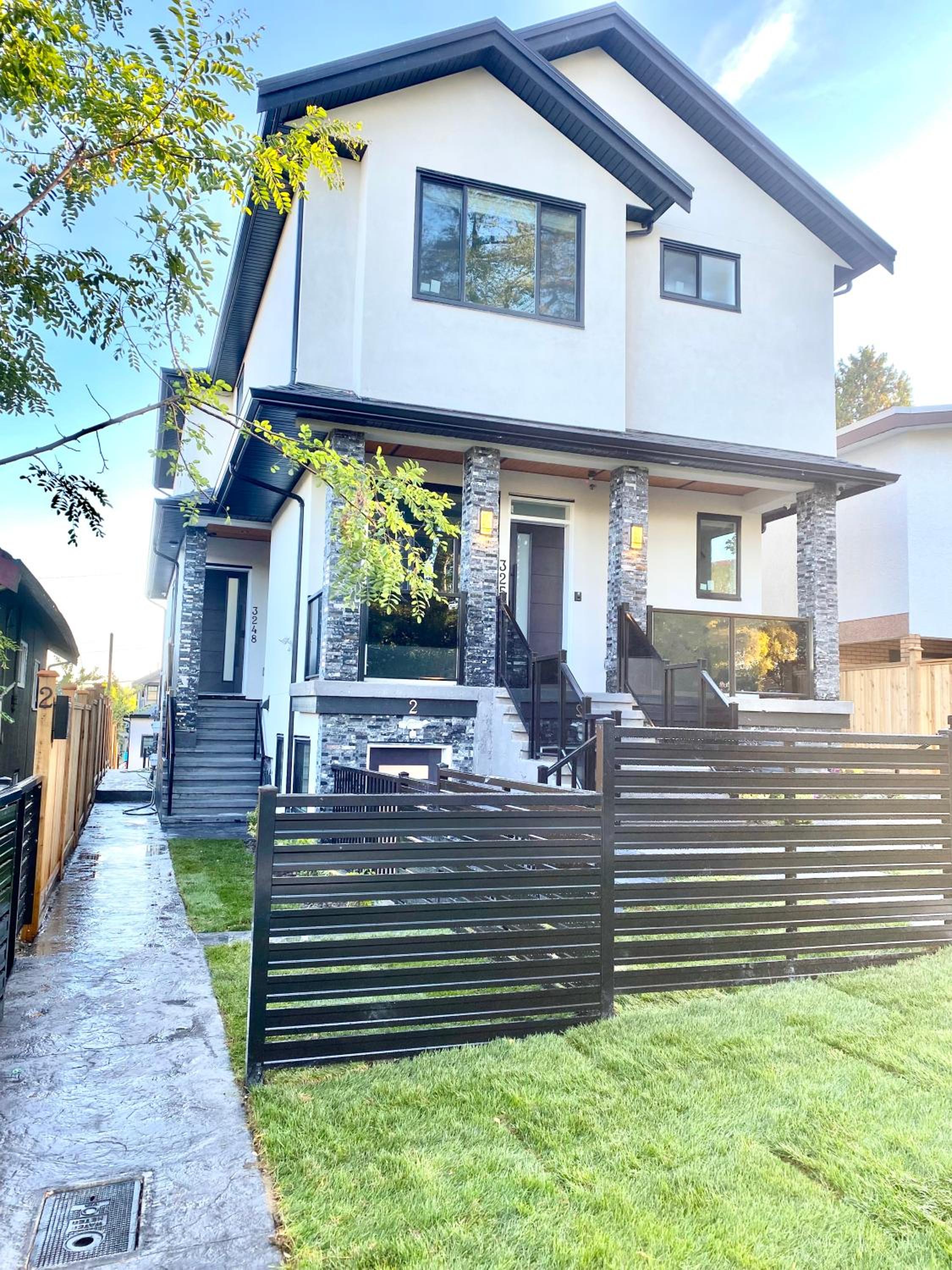 Modern and New house near PNE with Big Garden and Free Parking