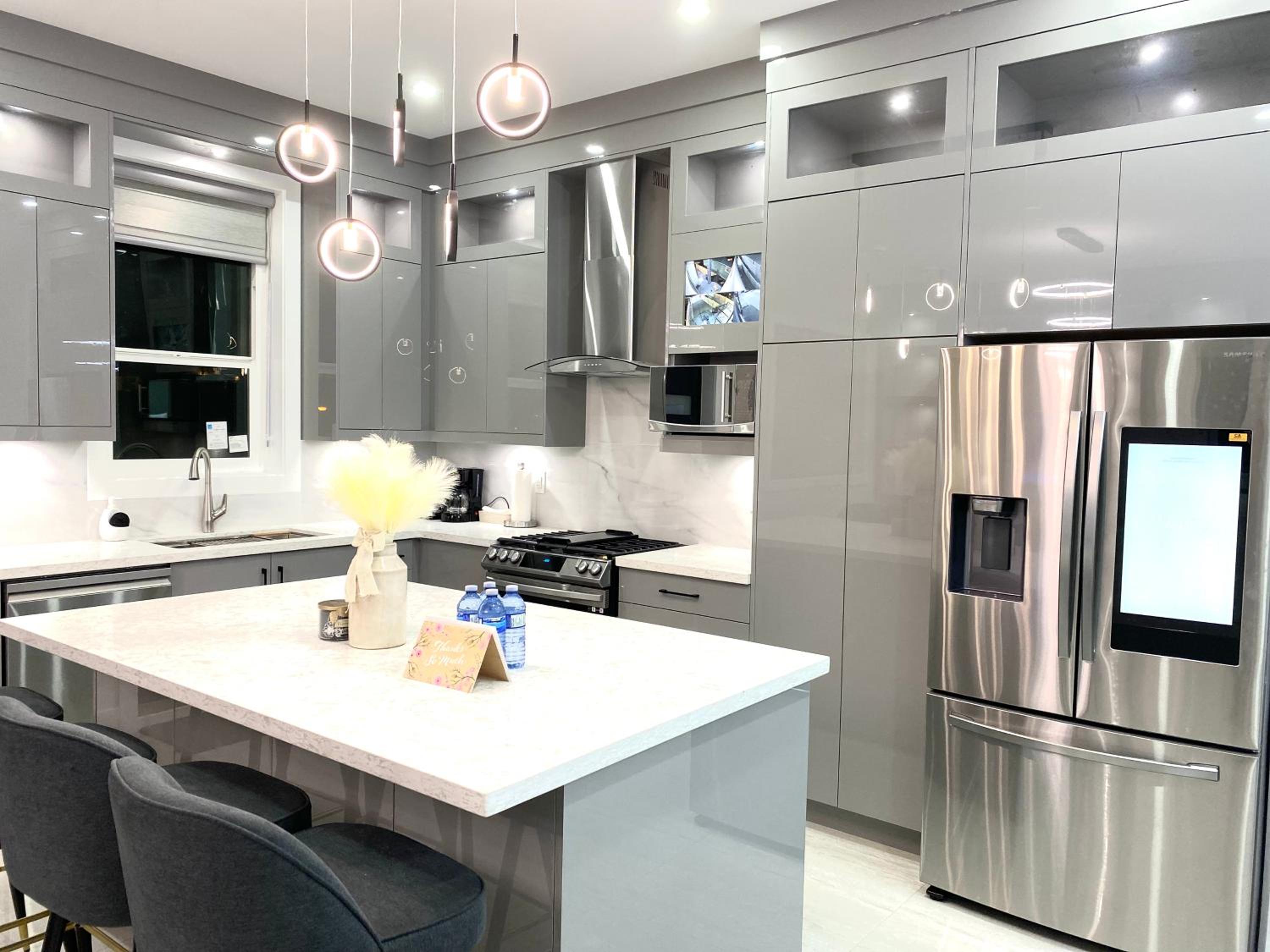 Modern and New house near PNE with Big Garden and Free Parking