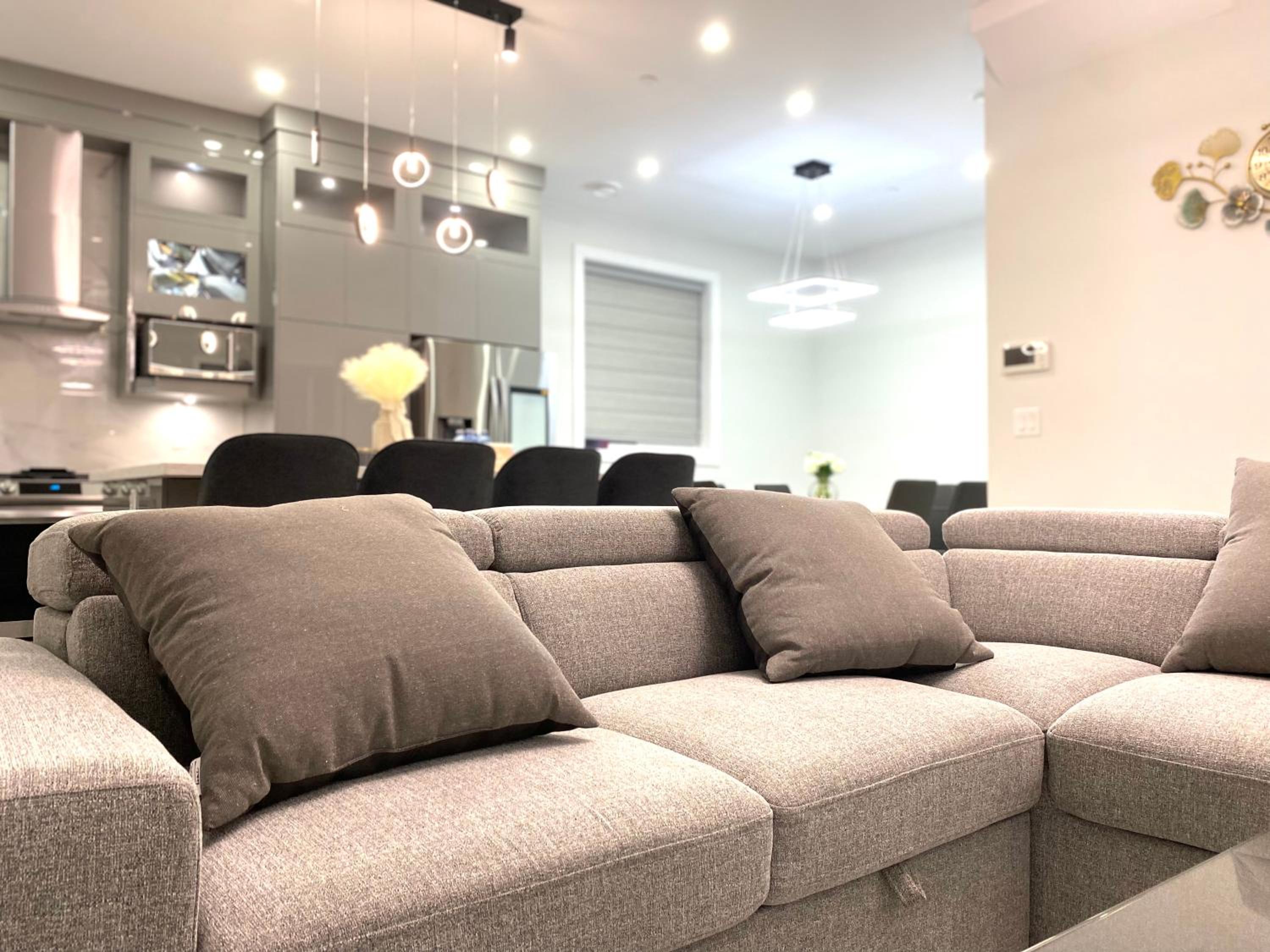 Modern and New house near PNE with Big Garden and Free Parking
