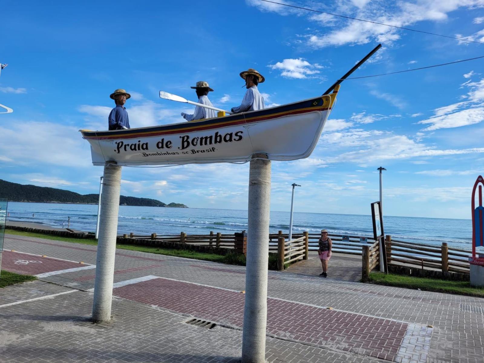 Recanto Cardeal 302-2 Apto 2 quartos para 5 pessoas