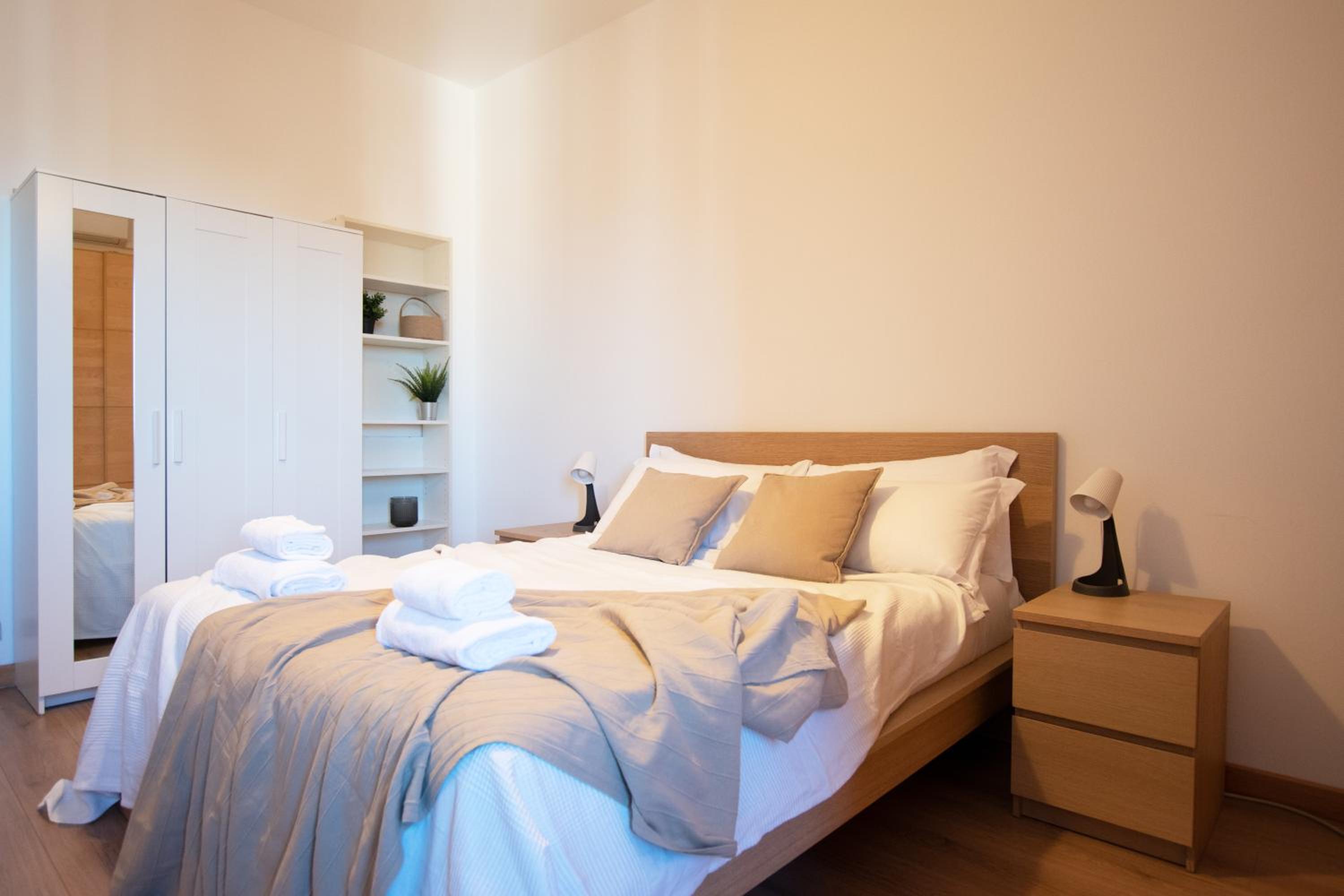 I Host Apartment - Sant'Agostino 7