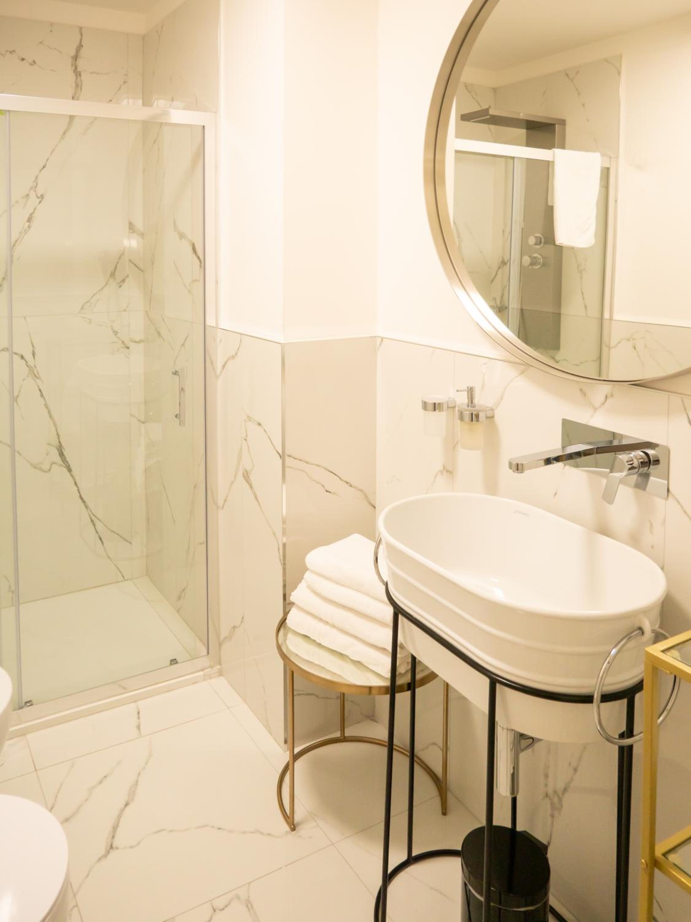 Alto Apartment