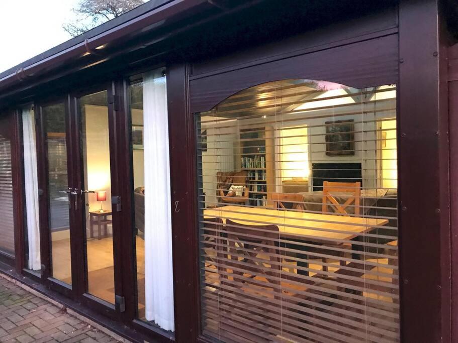 Arniss Lodge