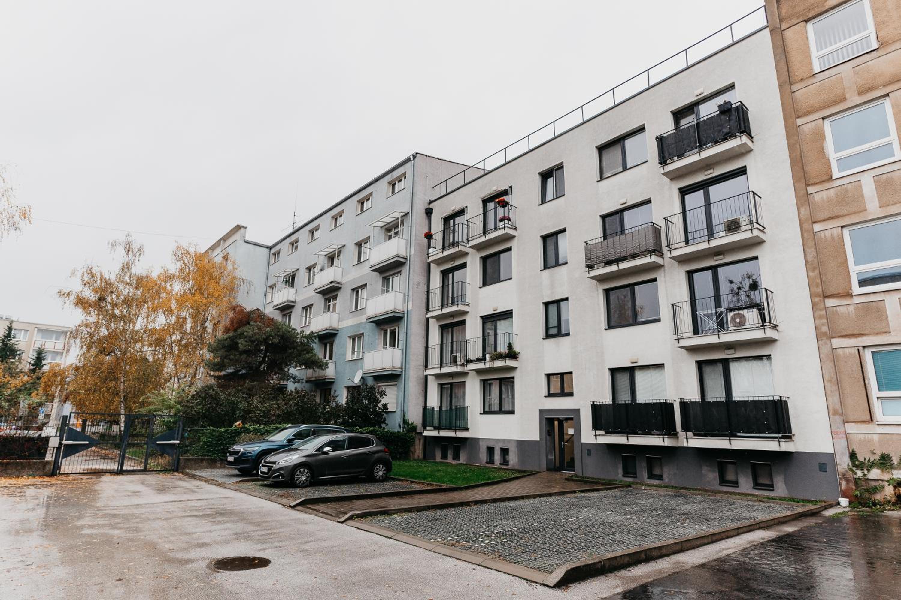 Old Town city center apartment 2 - private parking included view 2