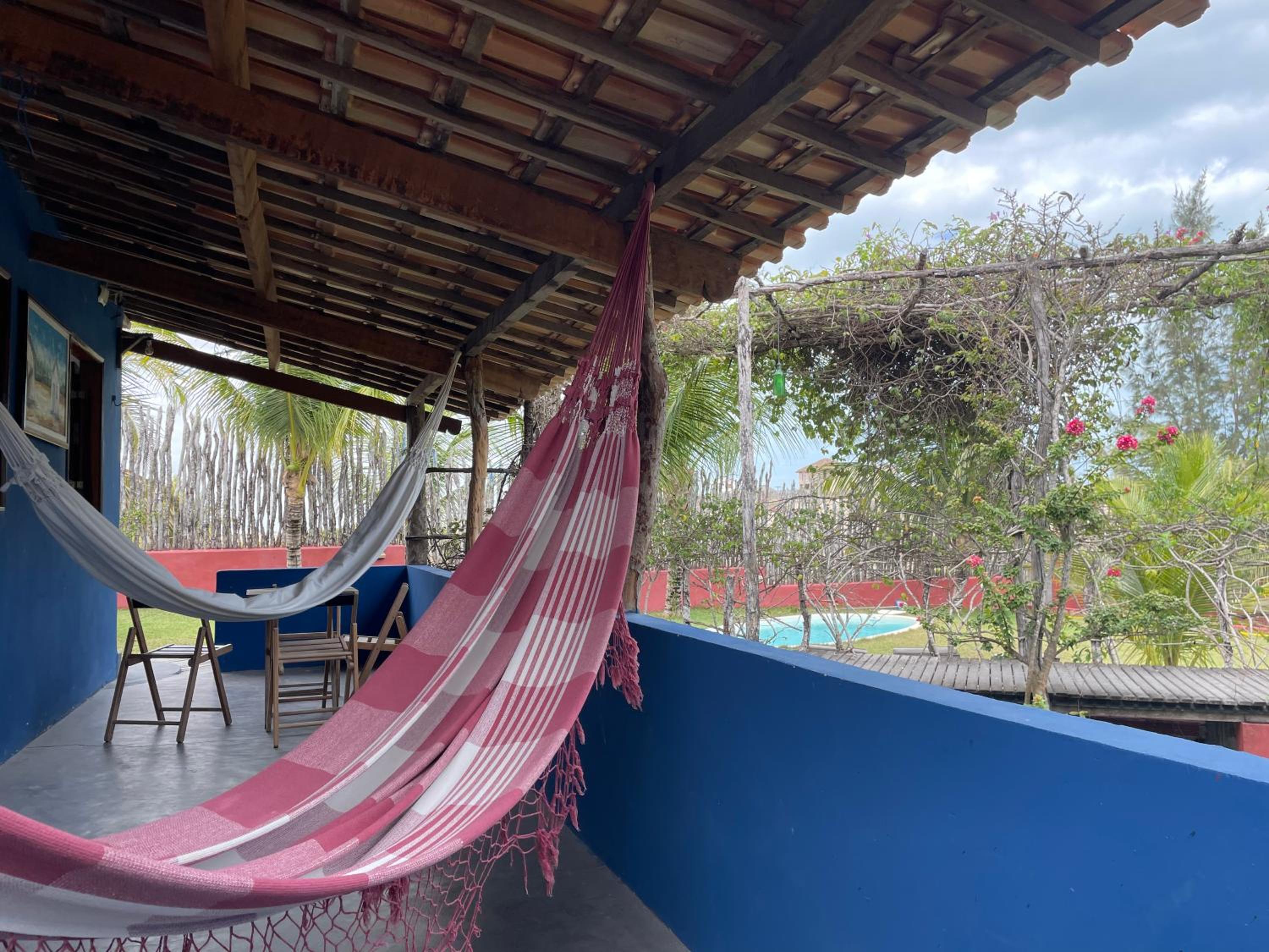 DECK HOUSE