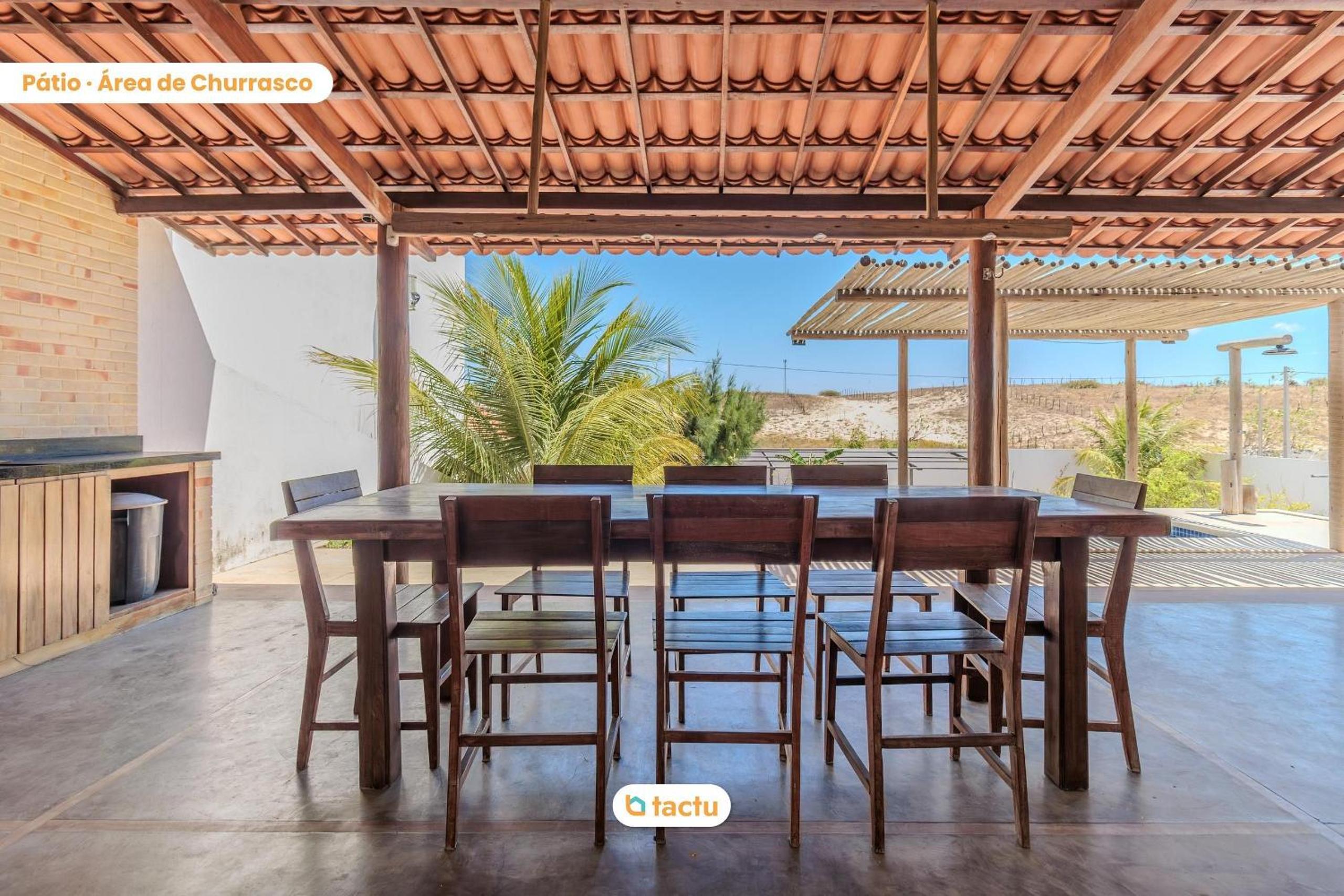 Beach House in Pontal do Maceió by Tactu