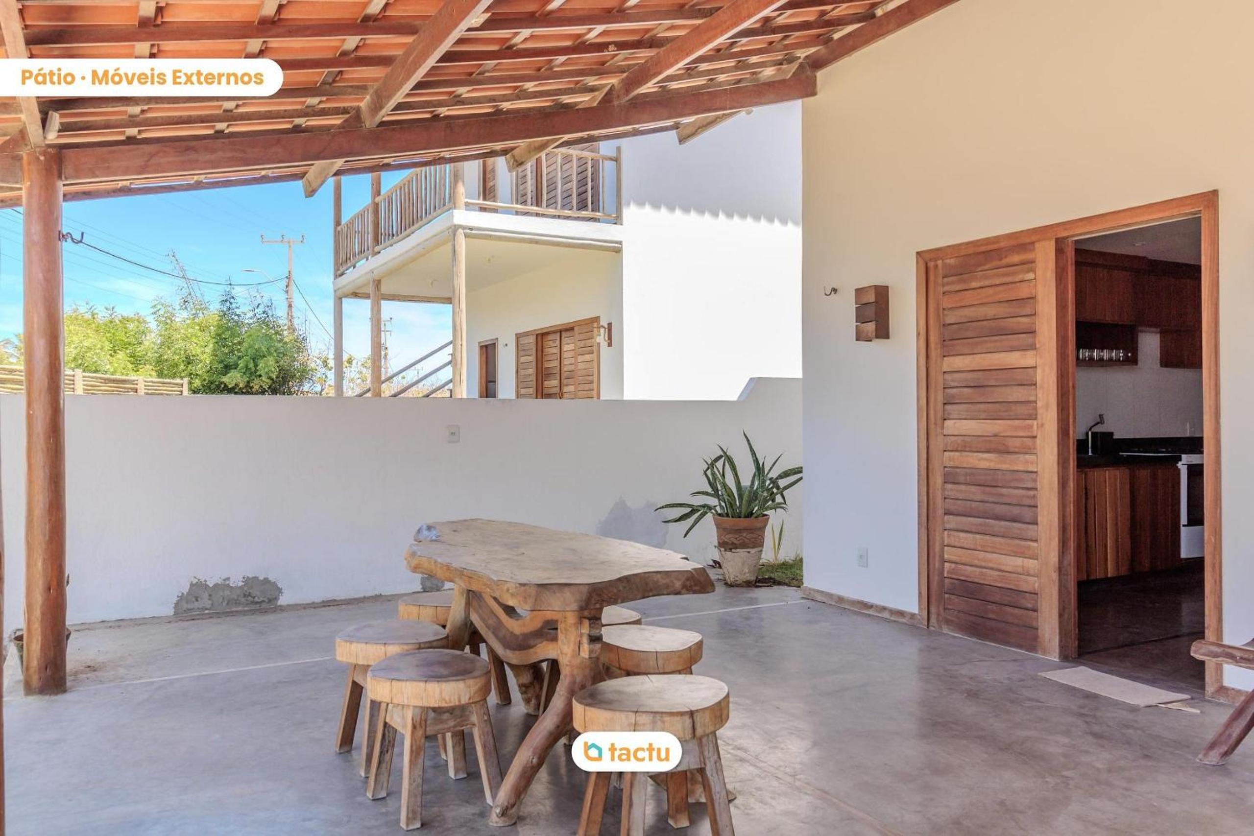 Beach House in Pontal do Maceió by Tactu