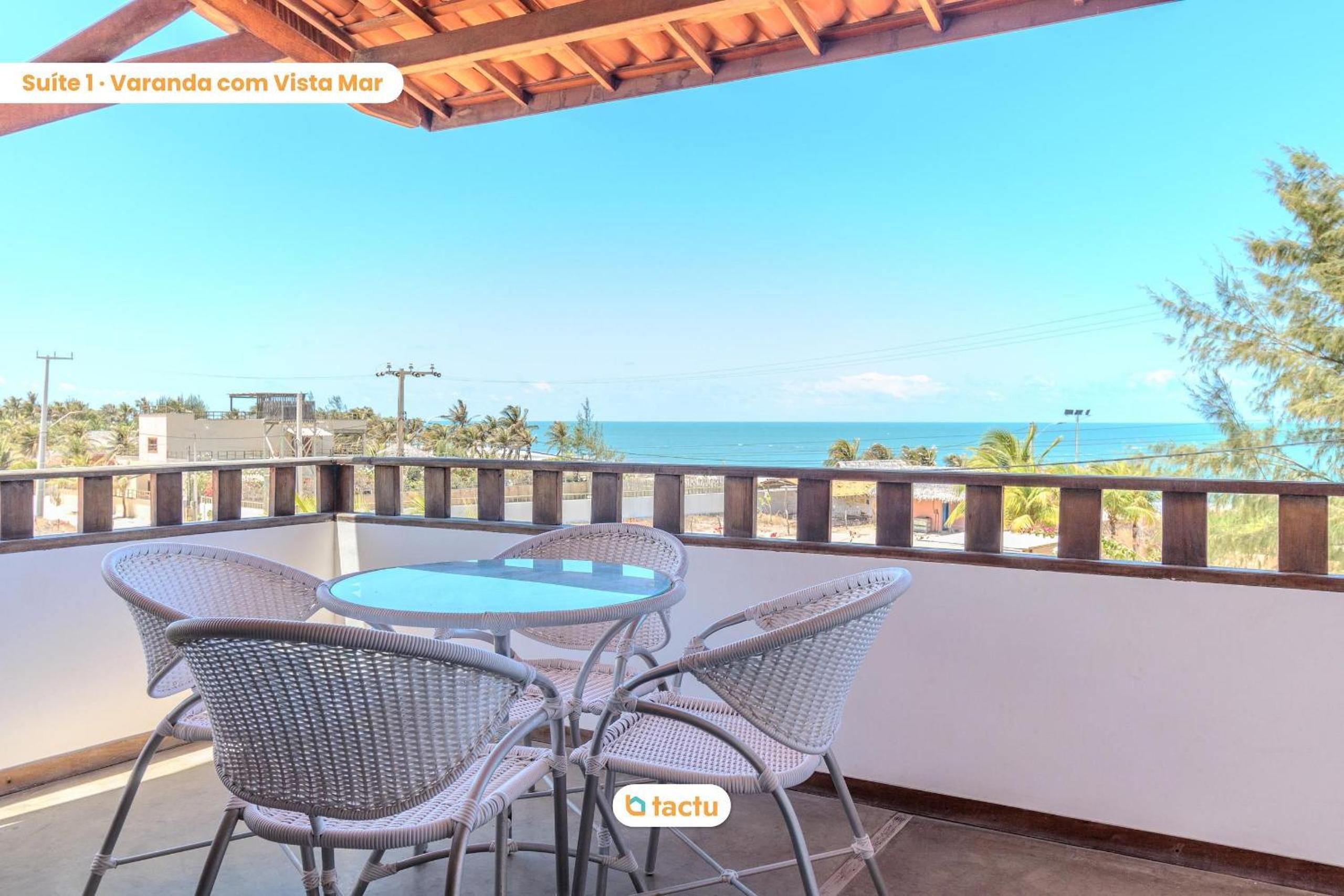 Beach House in Pontal do Maceió by Tactu
