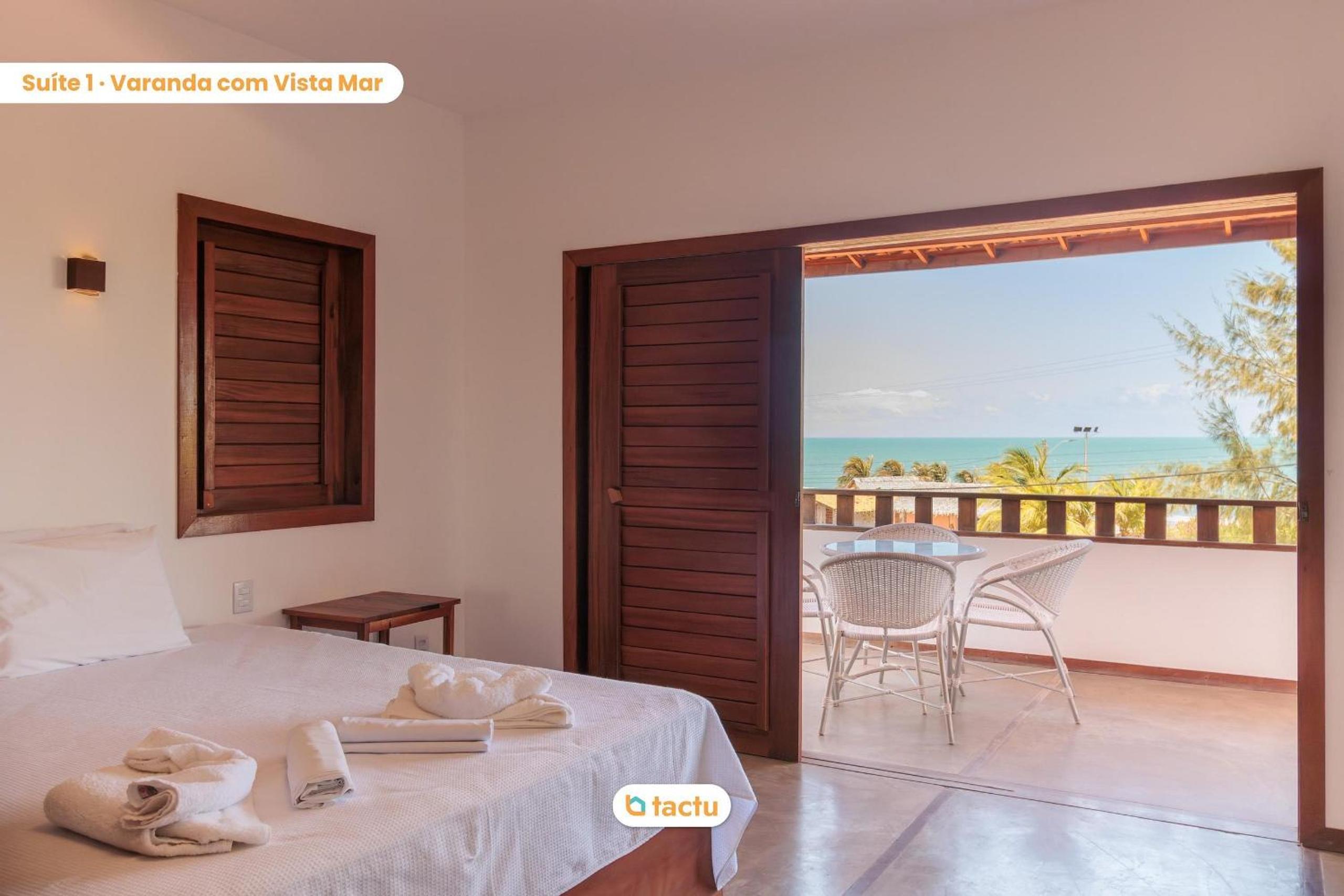 Beach House in Pontal do Maceió by Tactu