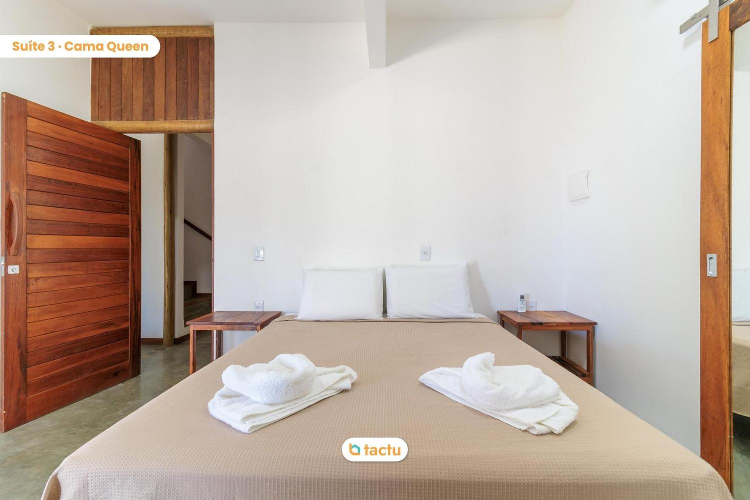 Beach House in Pontal do Maceió by Tactu