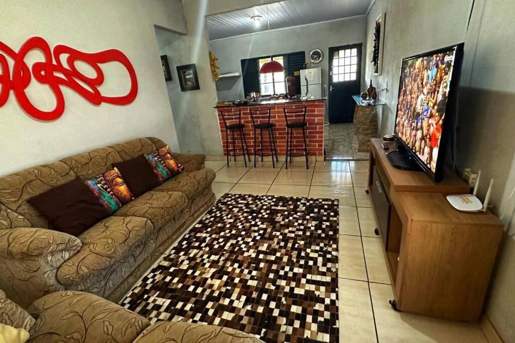 Casa grande c/ vista exuberante.