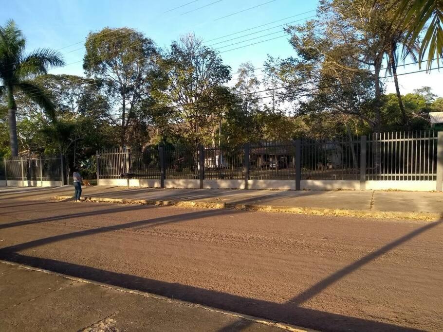 Casa grande c/ vista exuberante.
