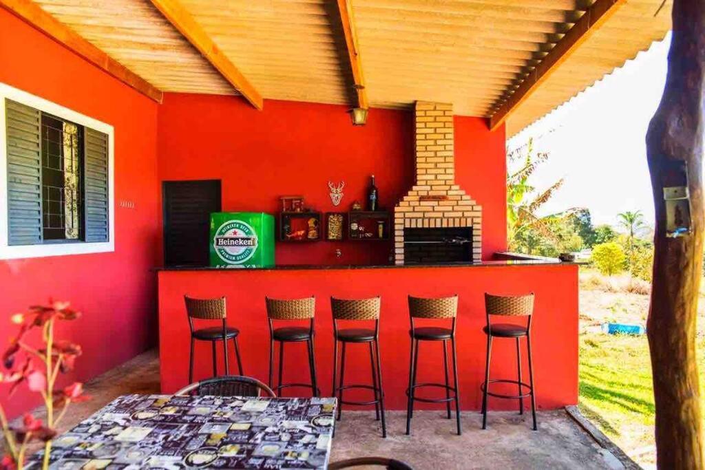 Casa grande c/ vista exuberante.
