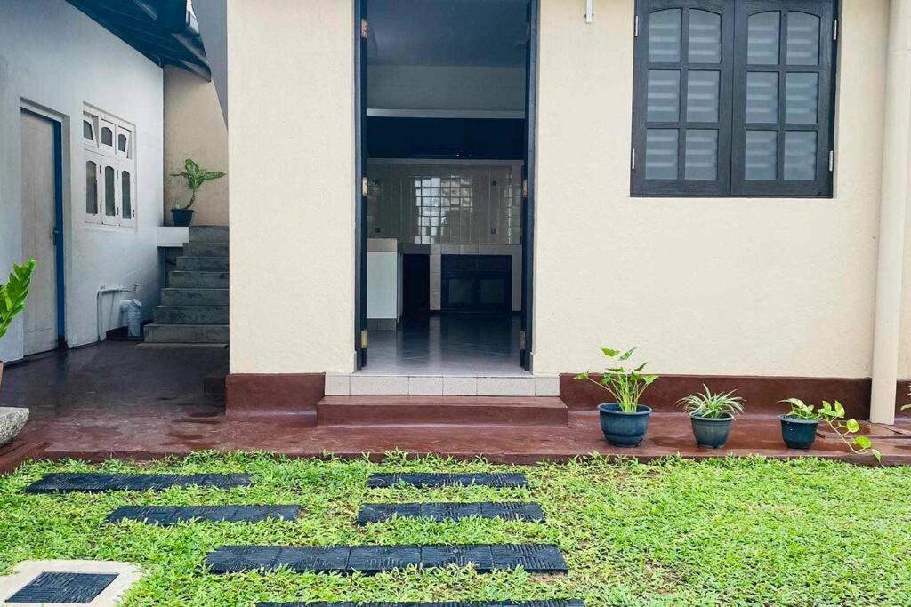 Crystal Bay Villa- 50m to Beach view 4