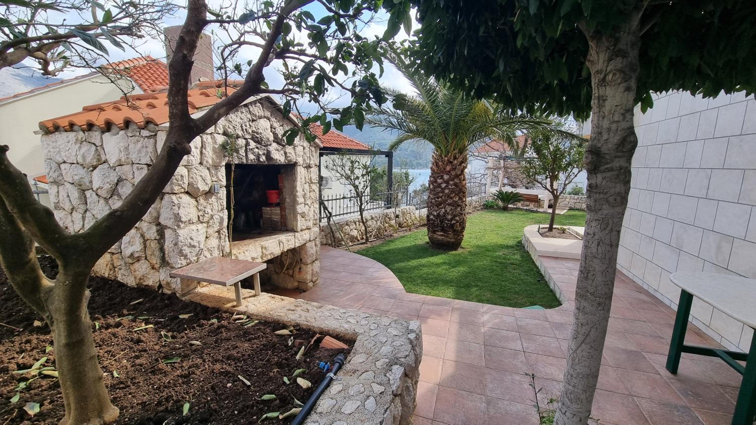 Villa Lukic photo 2
