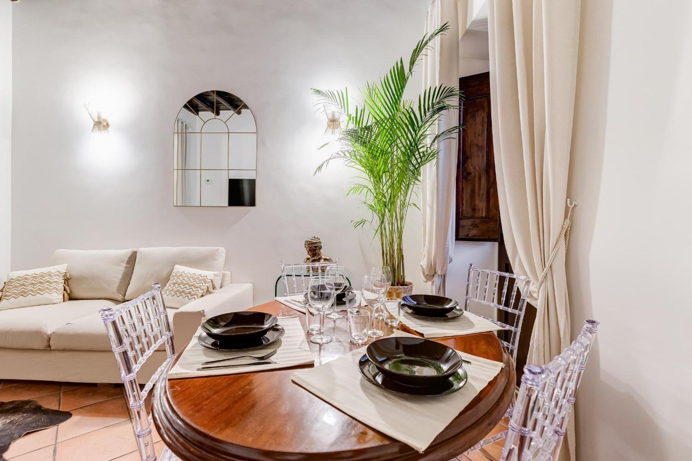 GIULIO CESARE DELUXE - Spanish Step RomeDreamHome