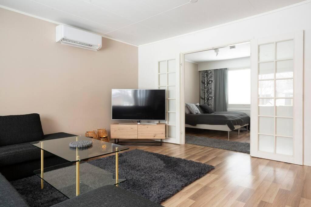 Spacious house near santapark