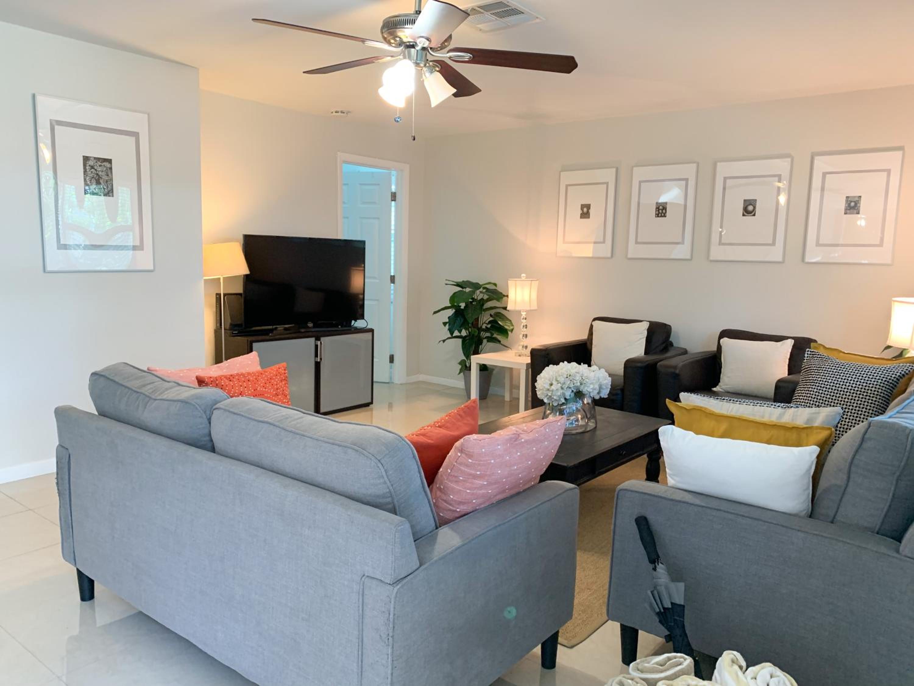 Sunny Dania Beach Florida Contemporary Comfort and Charm view 4