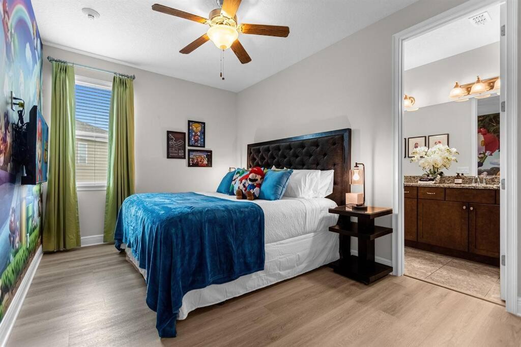 9 Ensuite bedrooms Pool/Spa/Theater