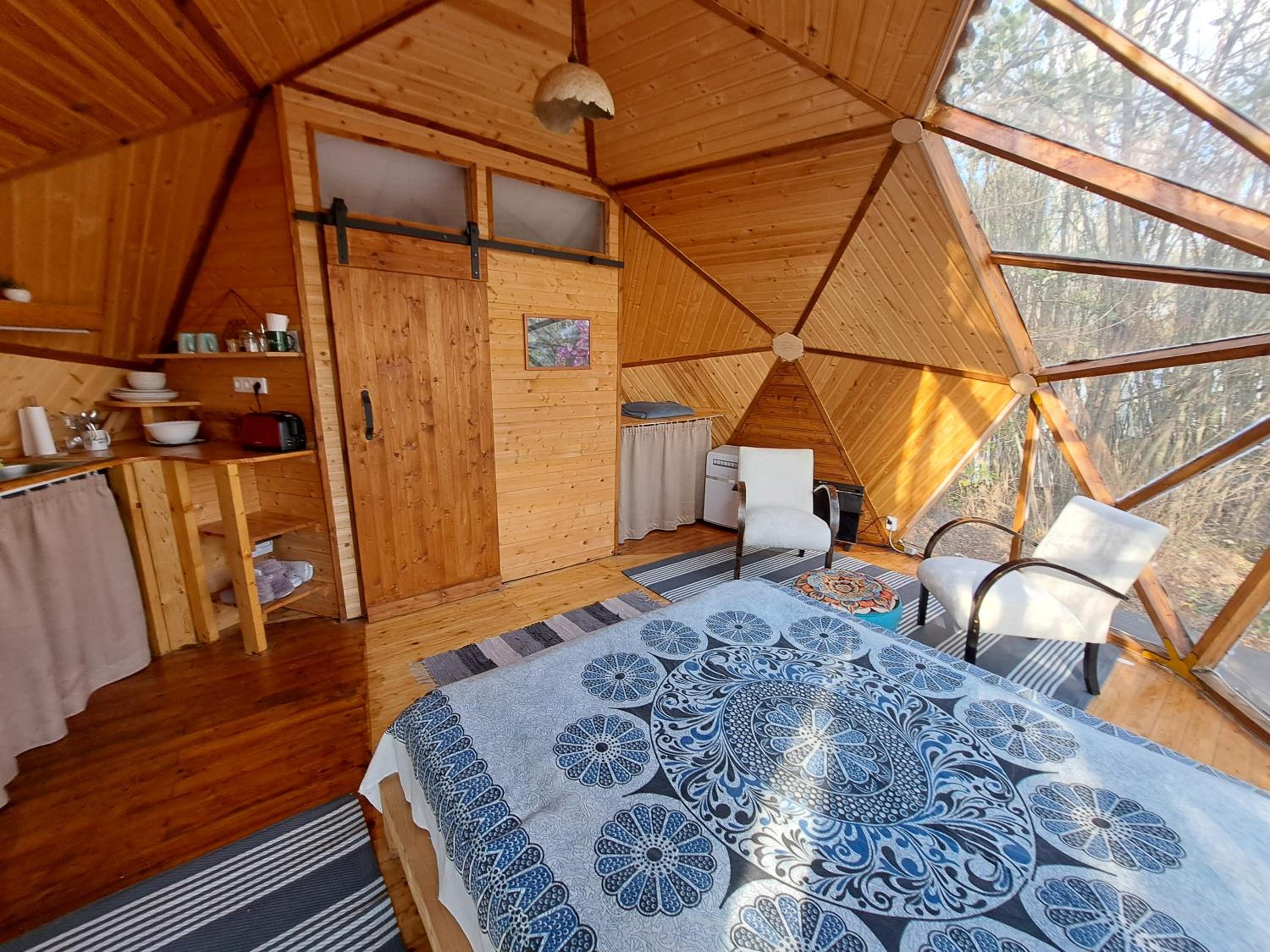 Lélek Lak Dome view 5