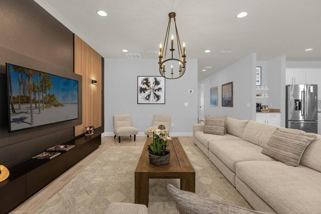 310 Falls Dr