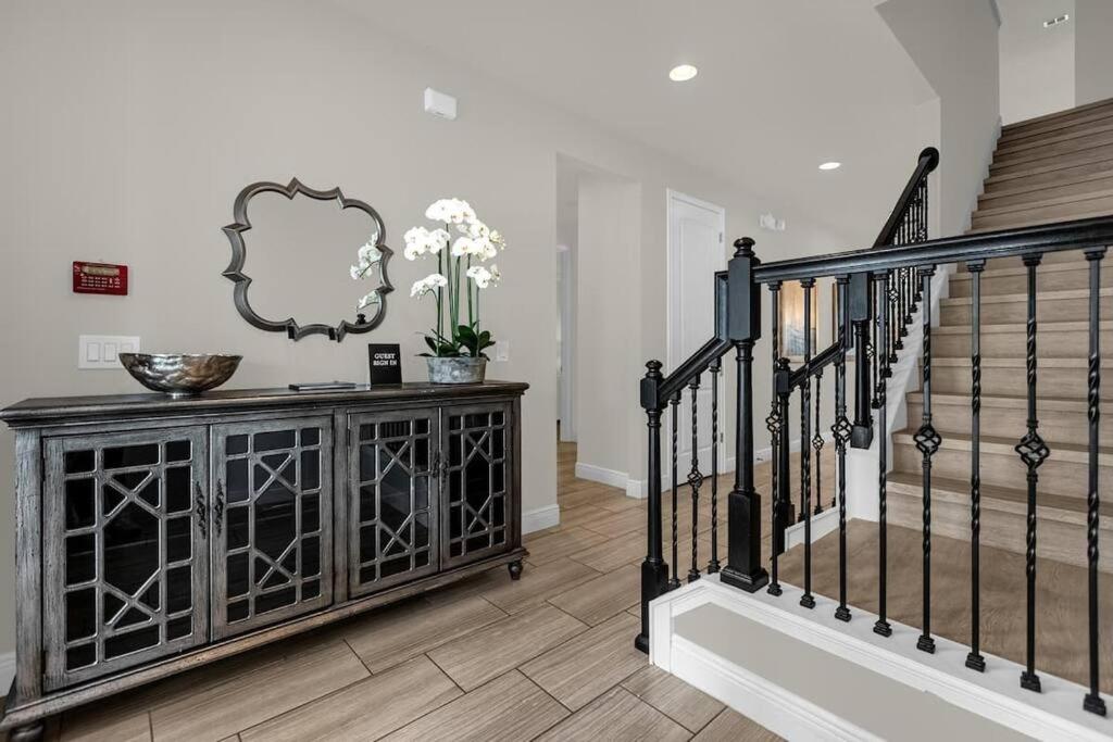 310 Falls Dr
