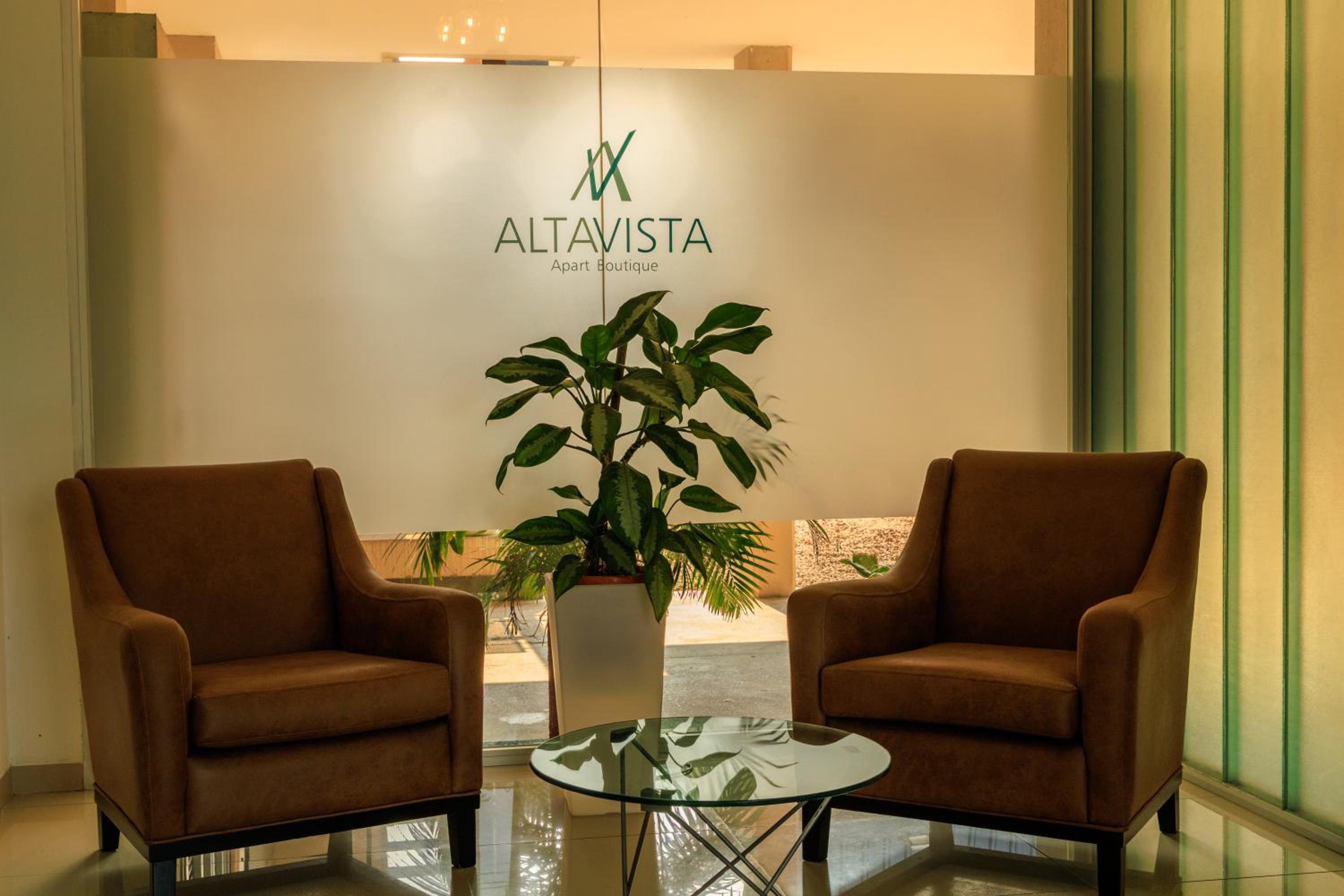ALTA VISTA APART HOTEL