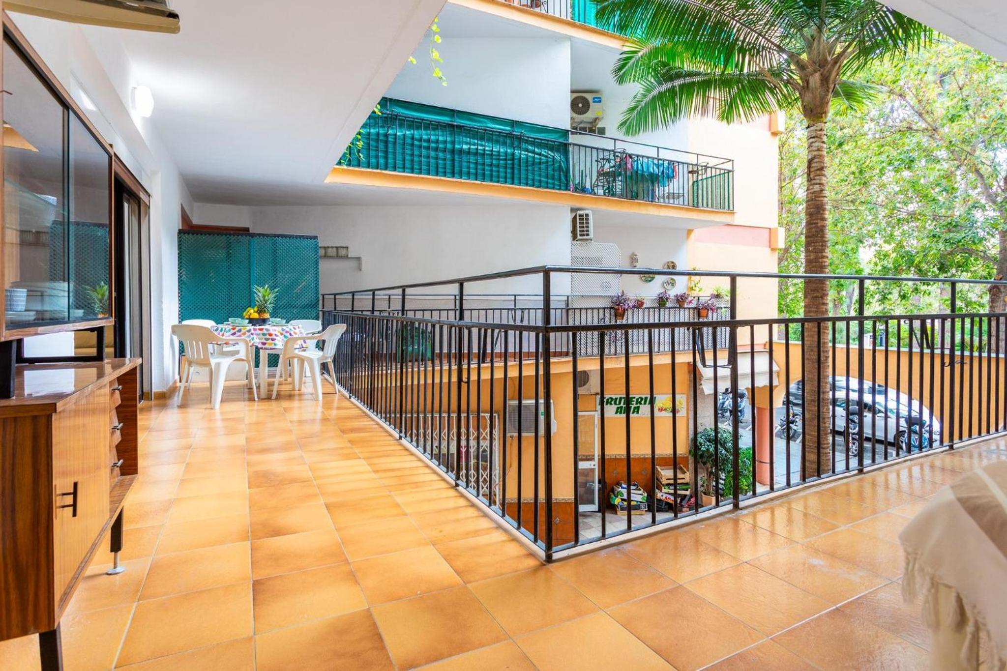 Stay in Heart of Marbella Town on the Coast view 5