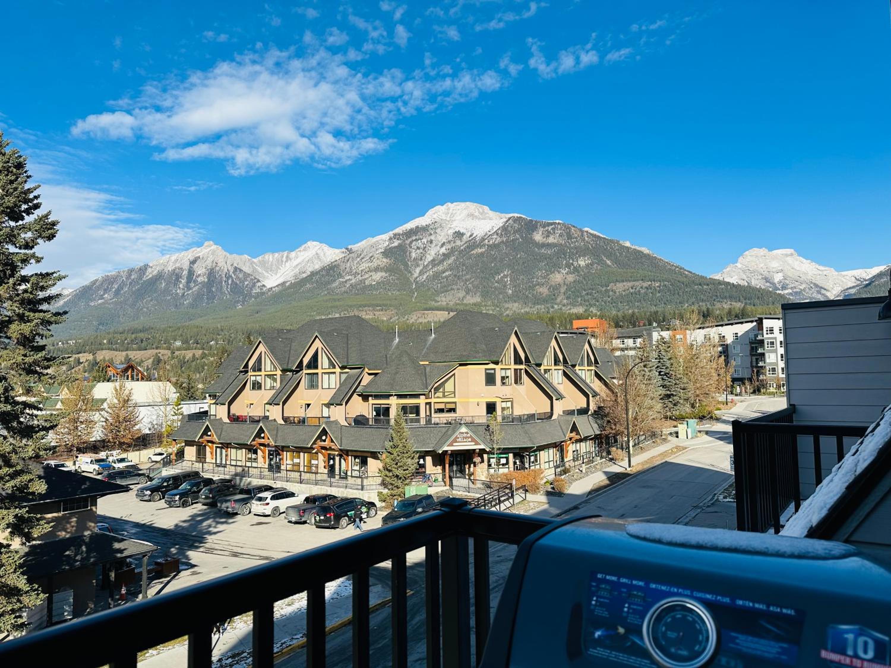 Hotel Skyline Peaks 205 - Mountain View Townhouse-AC-Pool-Hot Tub - Image 1