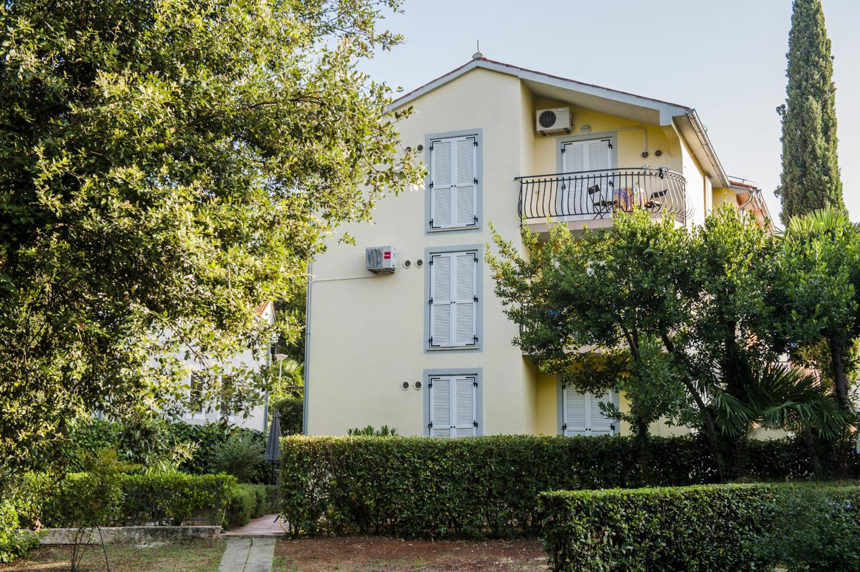 Apartments Villa Borik