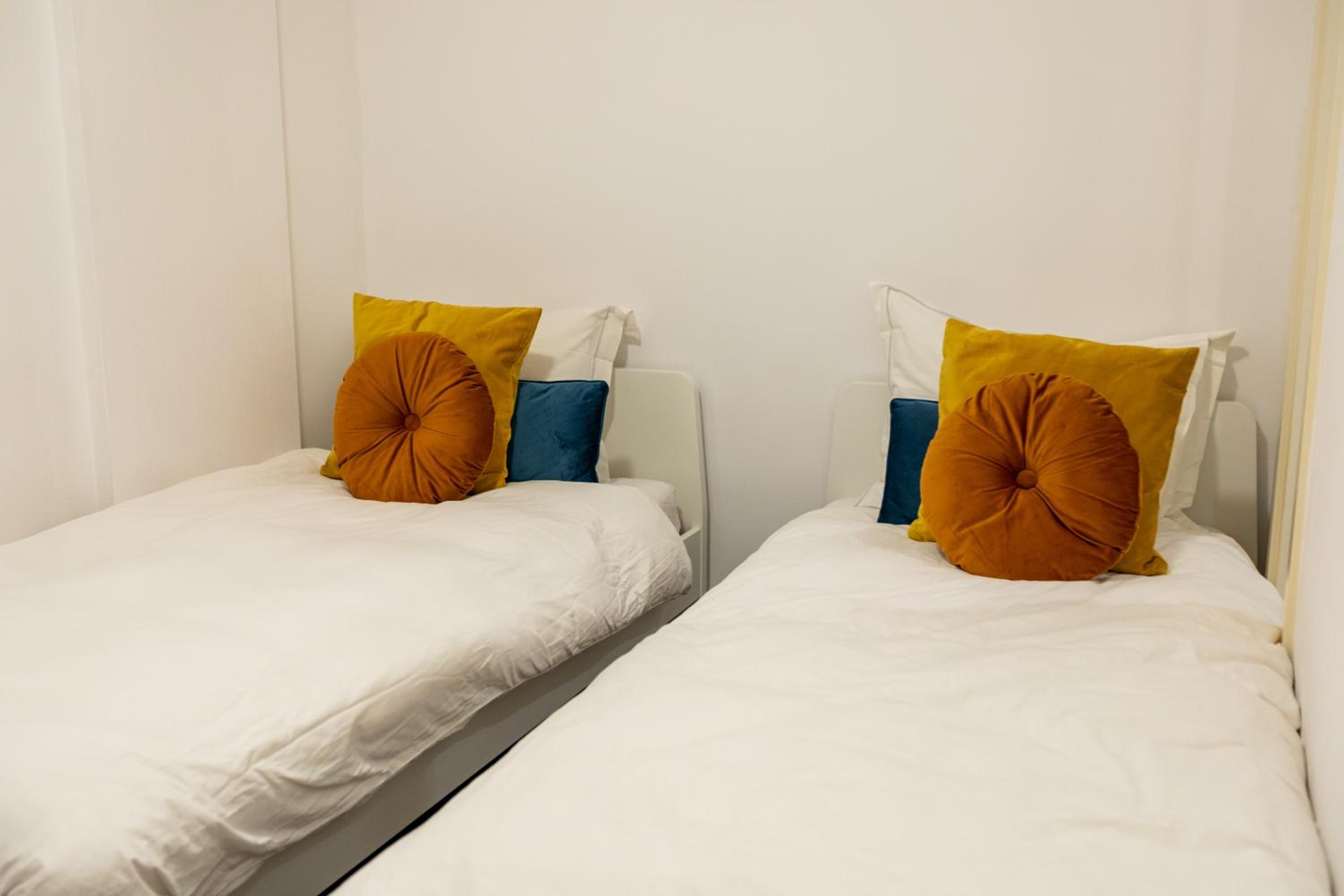 Luxury 100 m2 appartment in city centre of Breda view 4