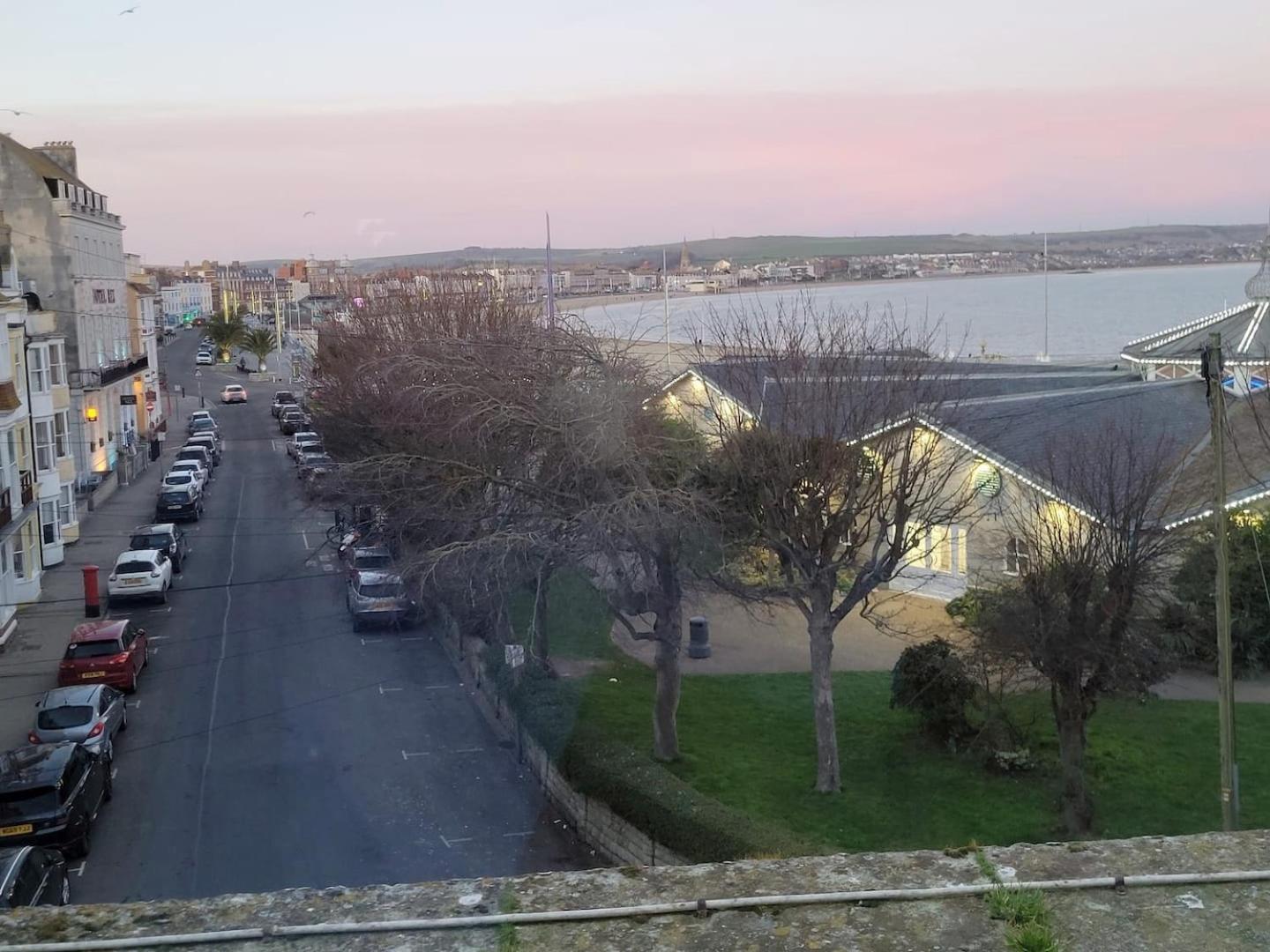Beach & Harbour View House view 4