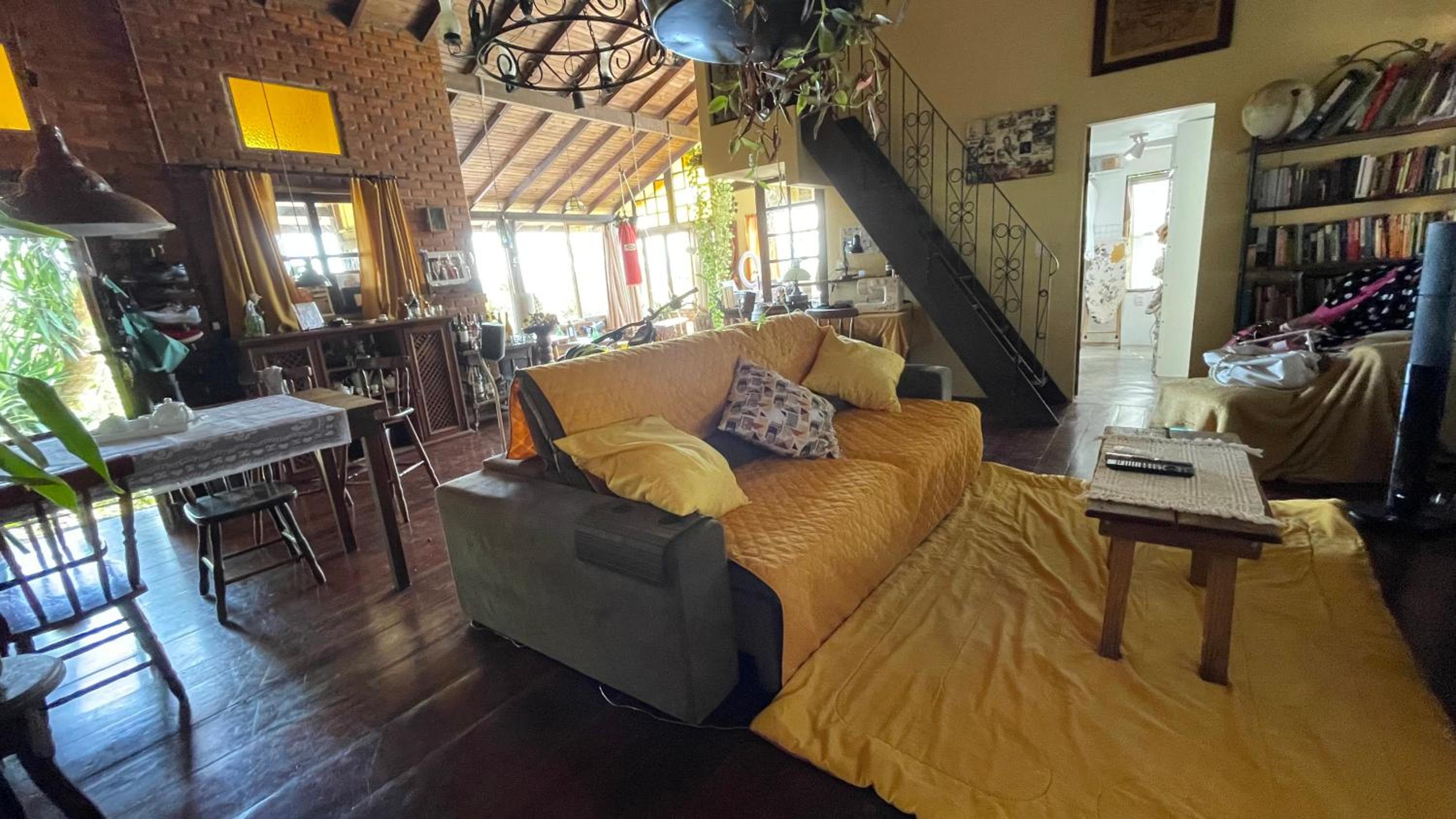 CASA AMARELA de CACUPÉ