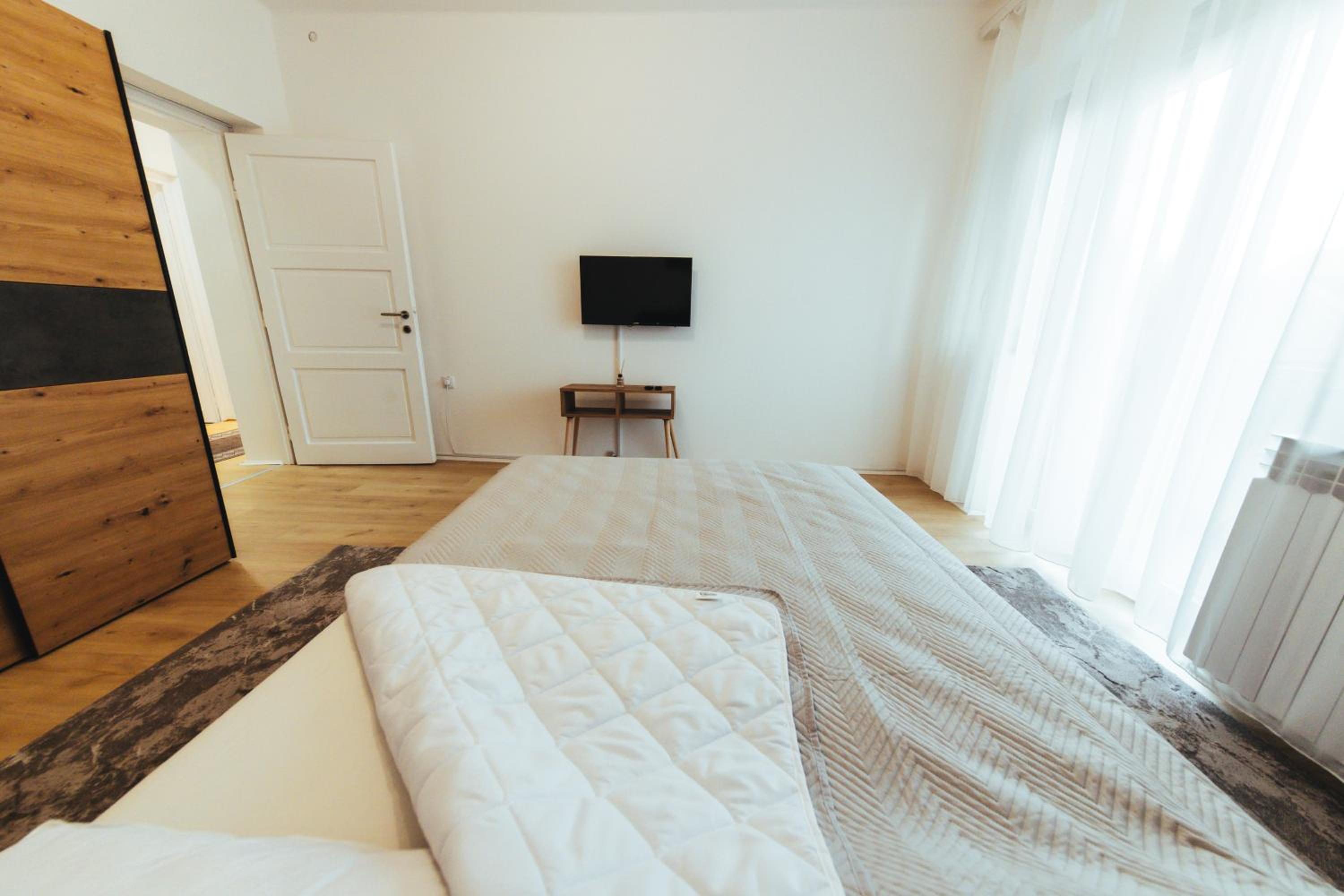 Sunny Apartment